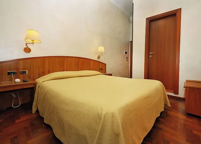 Hotel Corot 3*